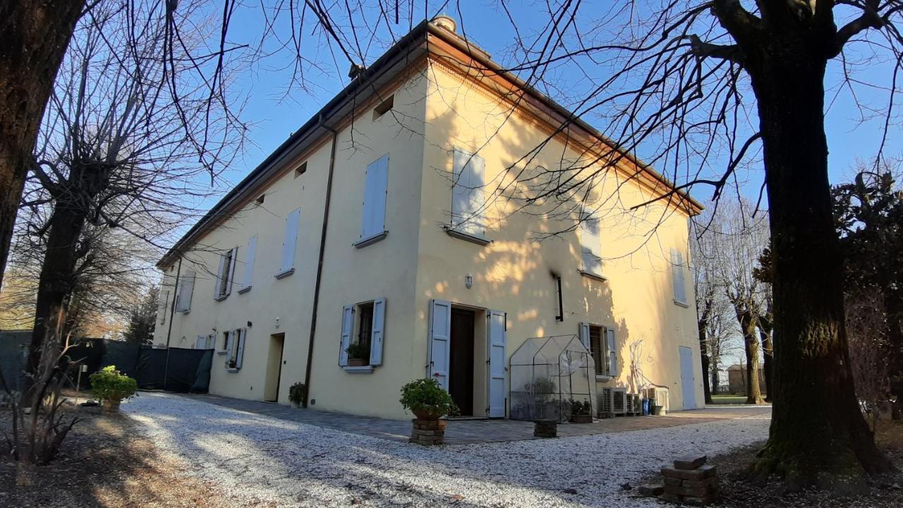 La Torre di Longara Bed & Breakfast Calderara di Reno Bagian luar foto