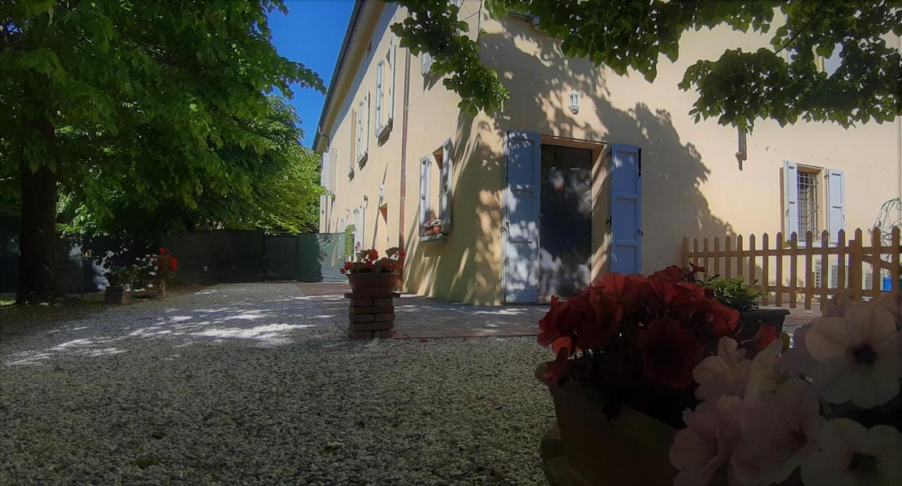 La Torre di Longara Bed & Breakfast Calderara di Reno Bagian luar foto