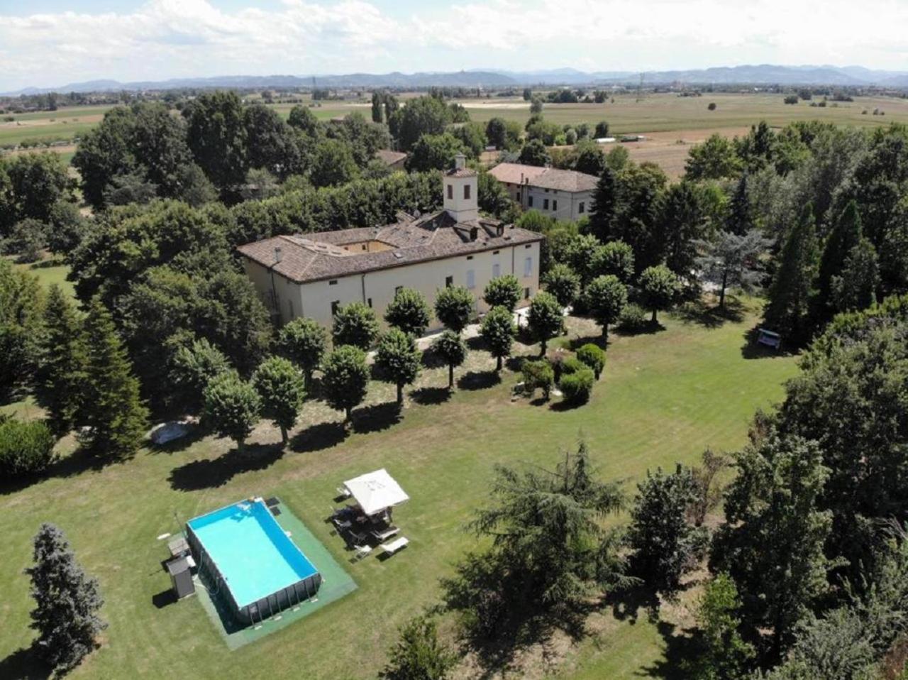 La Torre di Longara Bed & Breakfast Calderara di Reno Bagian luar foto